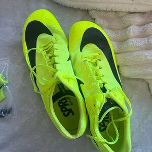 NIKE zoom sprint track shoes